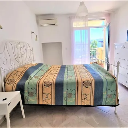 Beautiful Cozy In A Luxury Complex In شقة تشيرنوموريتس